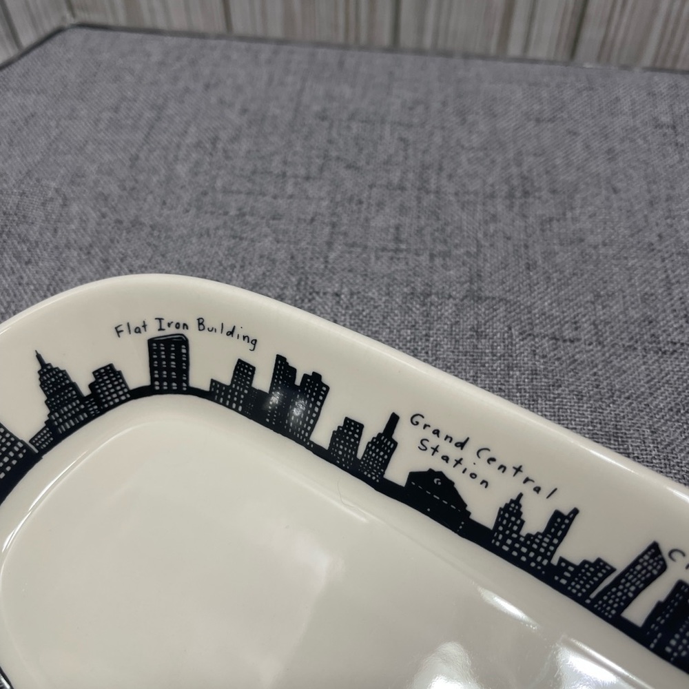 Fish Eddy 212 NYC Skyline Relish Dish - Picture 4 of 8